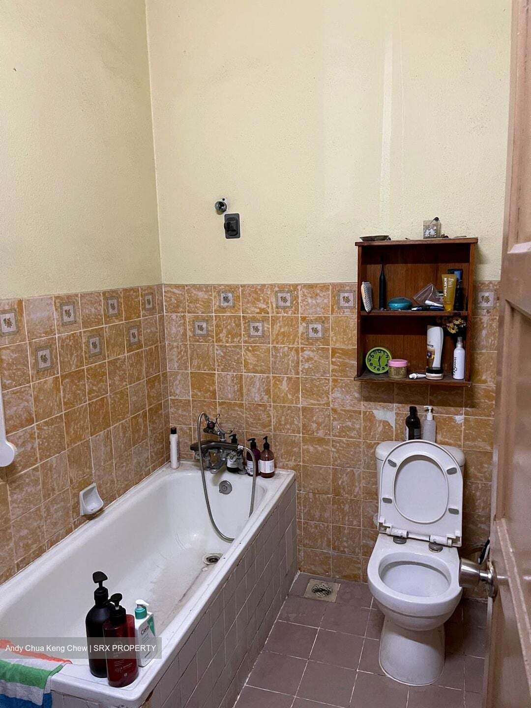 Onan Road (D15), Terrace #618892451